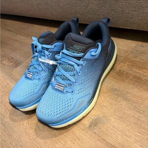 Skechers Blue Ride 11 Performance Sneakers Arch fit.